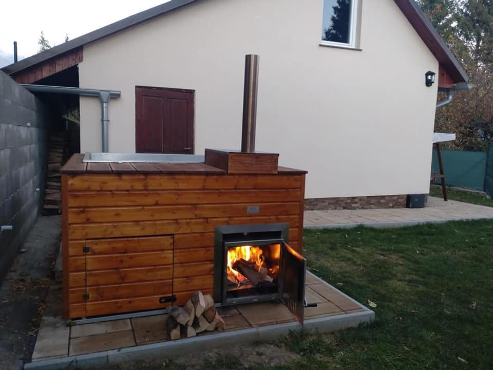 Burg Nad Banskou Stiavnicou Guest House Щиавницке Бане Екстериор снимка