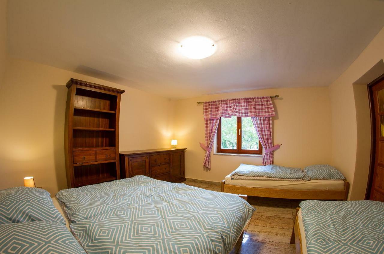 Burg Nad Banskou Stiavnicou Guest House Щиавницке Бане Екстериор снимка